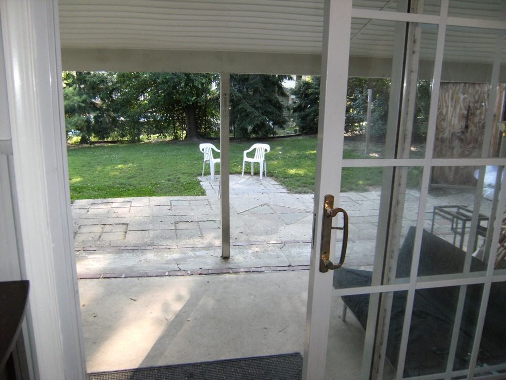 1222 Aster Dr - Photo 3 of 10