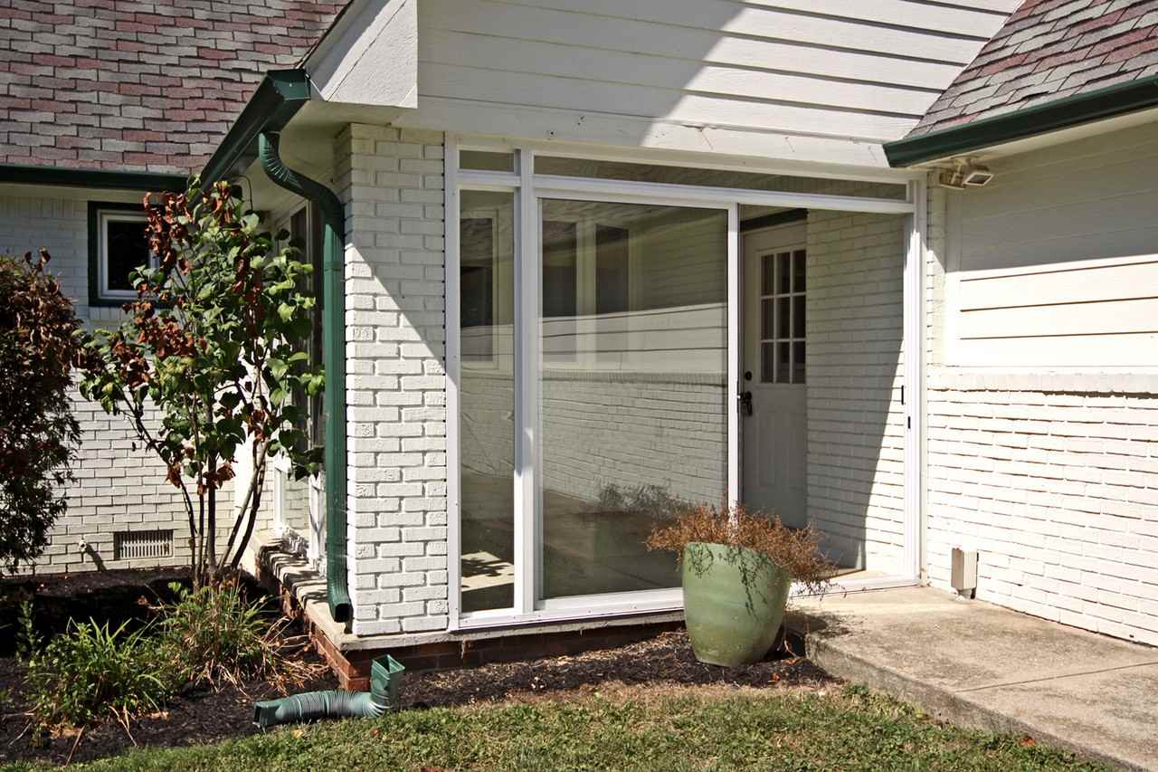 138 Fairway Dr - Photo 2 of 27