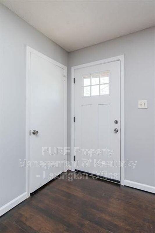 1462 Stephen Foster Dr - Photo 2 of 23