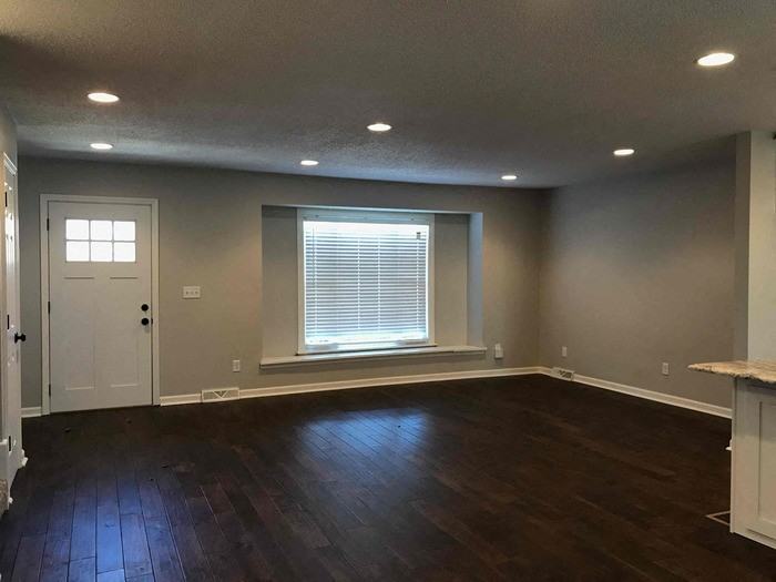 1608 S Lindenwood Dr - Photo 2 of 19