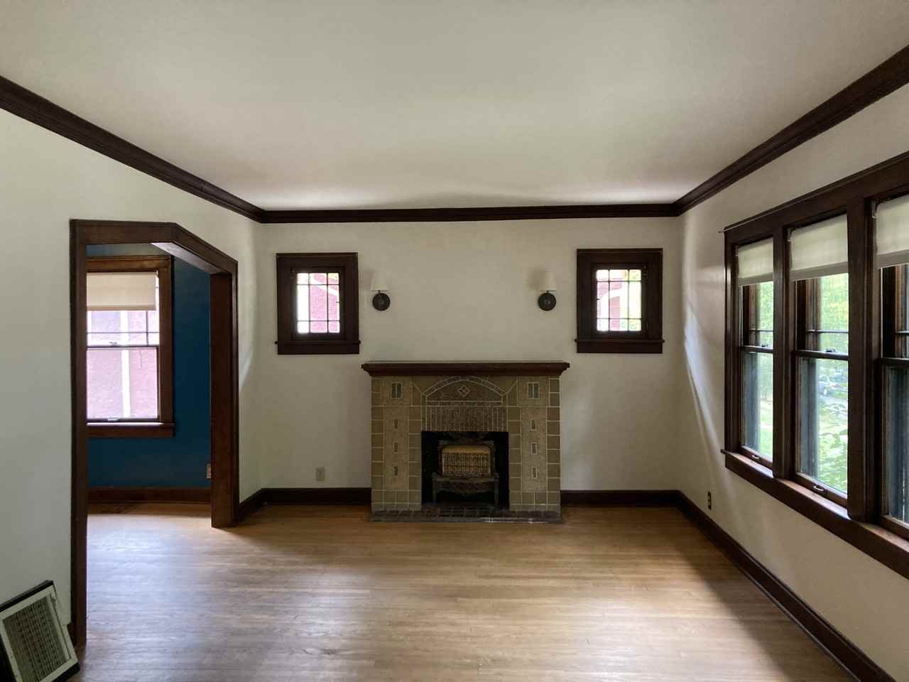 721 E 63rd Ter #NA - Photo 3 of 10