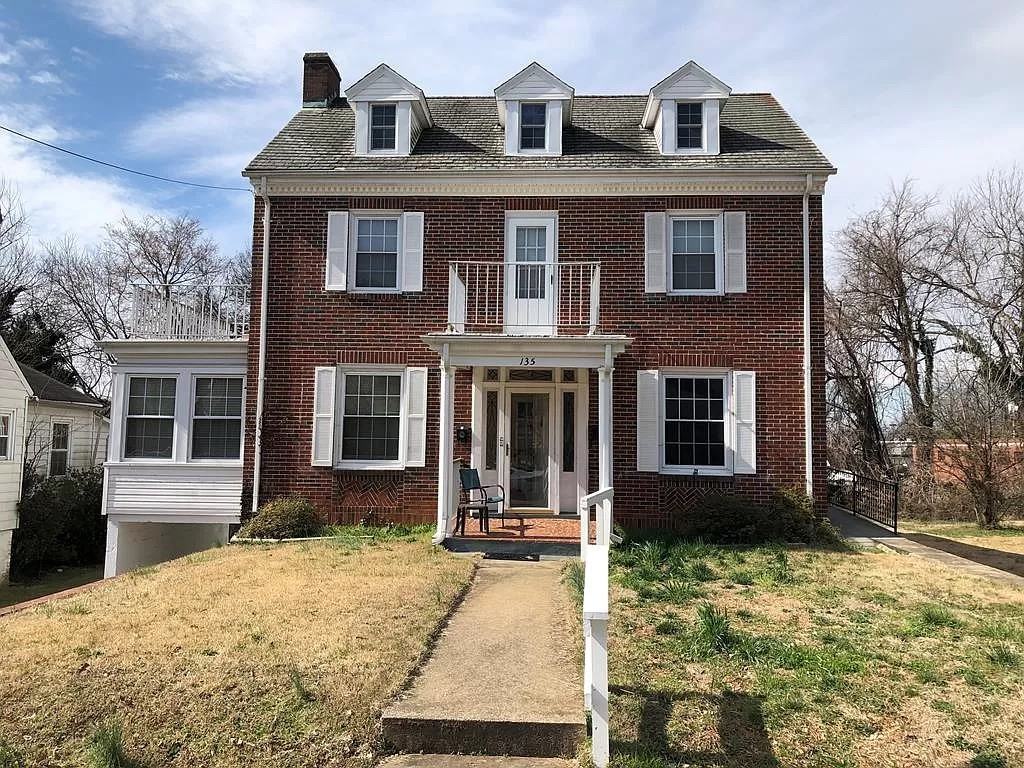 135 Howeland Cir D, Danville, VA 24541 2 Bedroom Apartment for 800