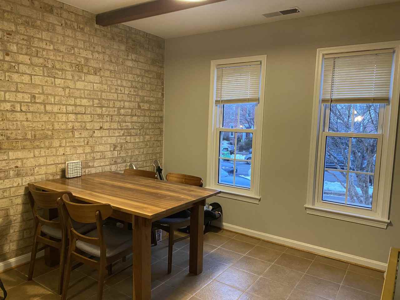1009 N Terrill St #1009 - Photo 3 of 17