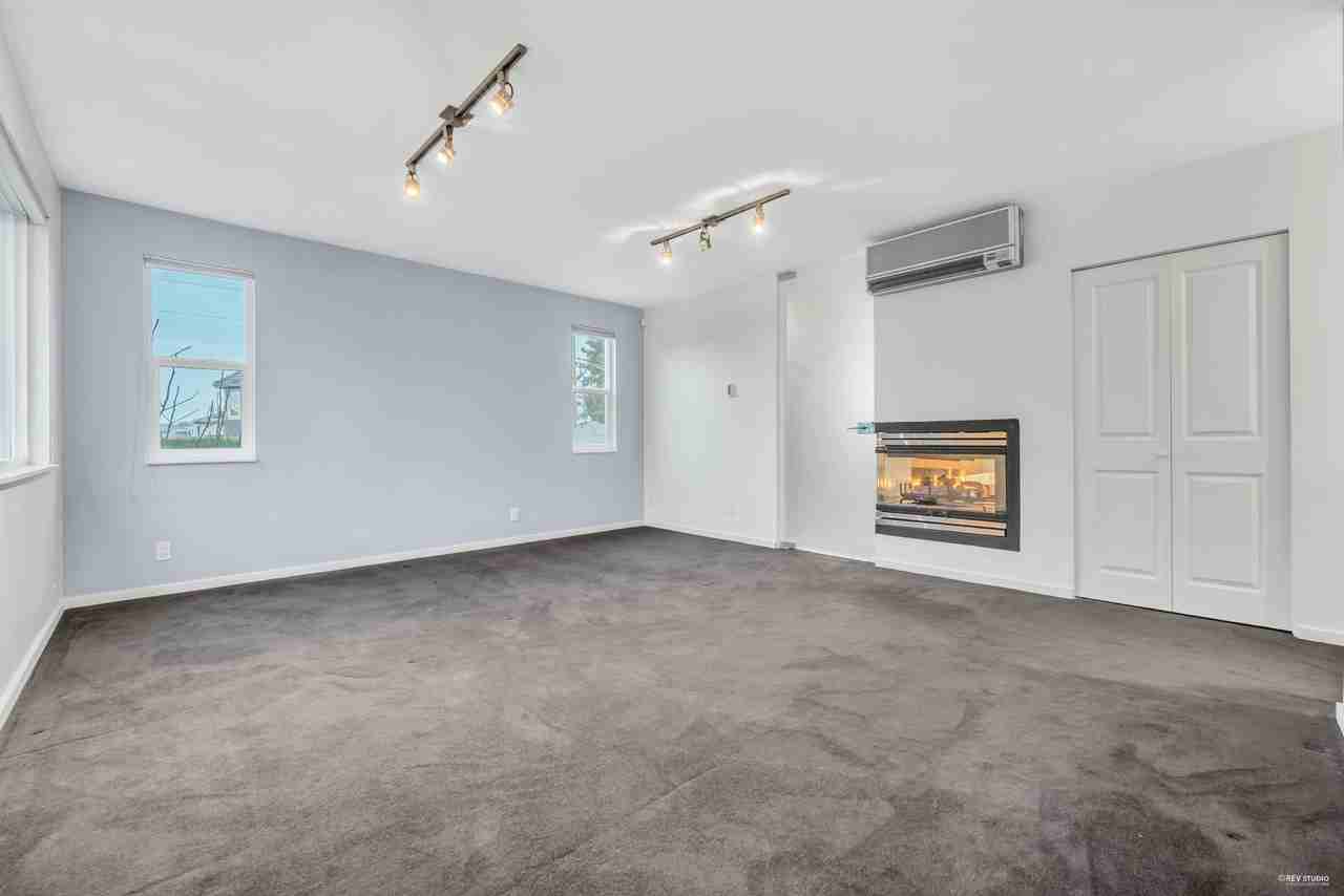2105 West 19th Avenue - Photo 3 of 44