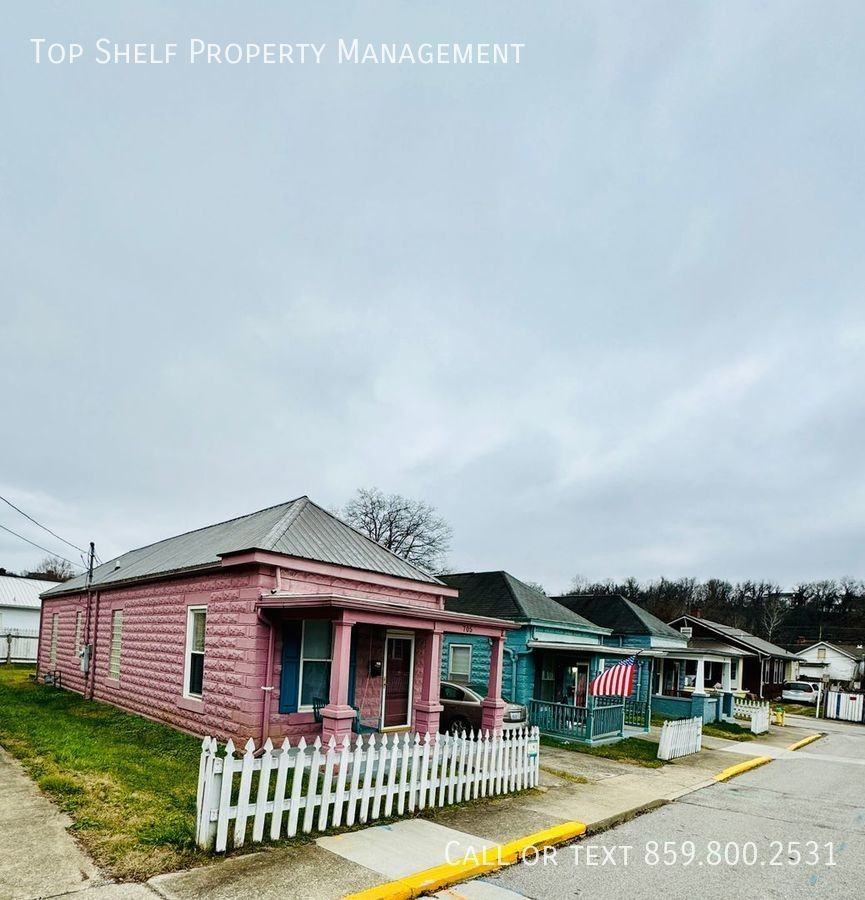 705 Chinn Ave - Photo 2 of 15