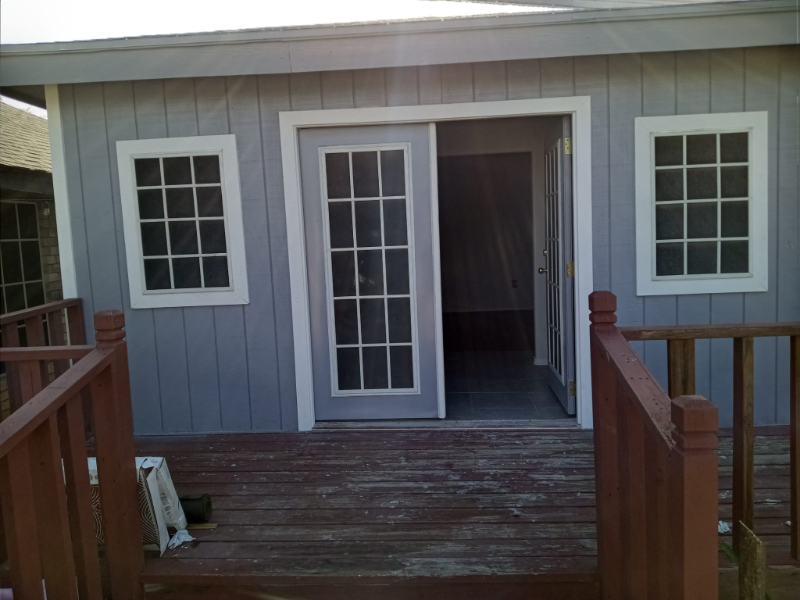 1613 Terrace Dr - Photo 2 of 10