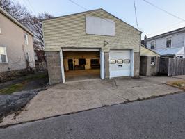 featured image of 108 2nd St #1