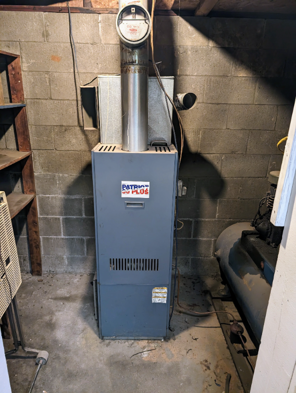 108 2nd St #1 - Photo 2 of 12