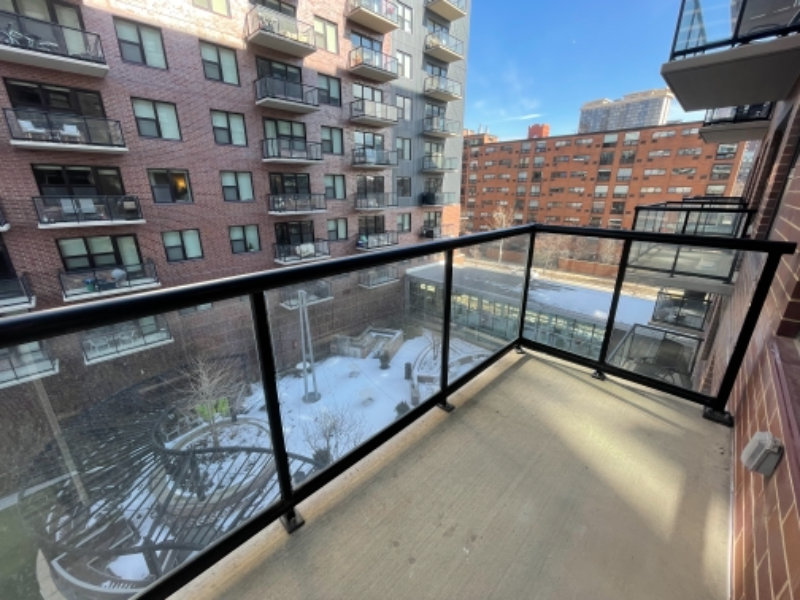 883 S Clark St - Photo 3 of 15