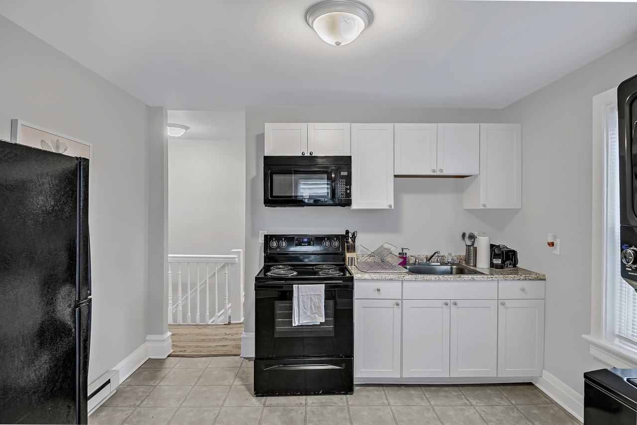 1821 N 2nd St #3 - Photo 7 of 12