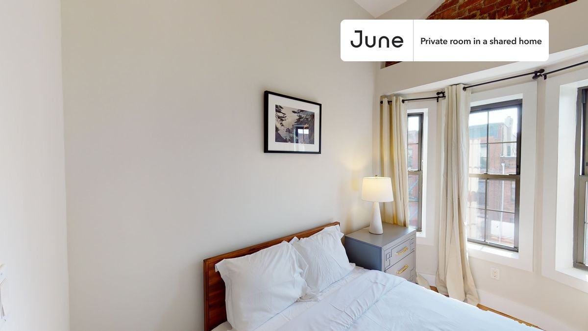 227 Malcolm X Blvd #C - Photo 4 of 15