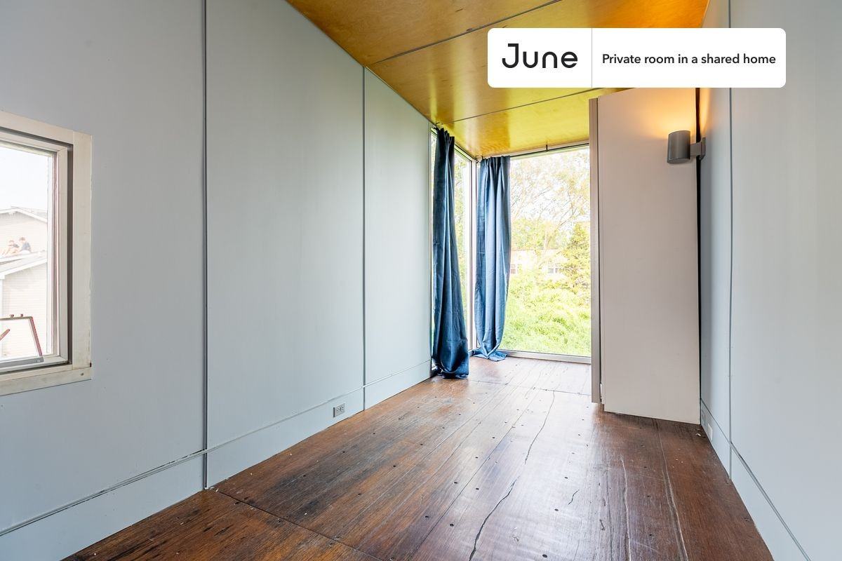 3305 7th St Ne #2C - Photo 5 of 20