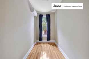 421 36th St #D - Photo 1 of 1