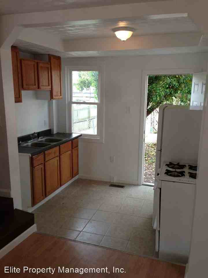 224 Earl Way - Photo 3 of 7