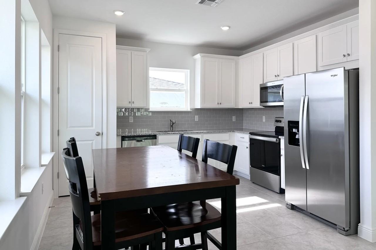 Marconi Ave - Photo 2 of 21