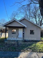 featured image of 955 Steffen Ave