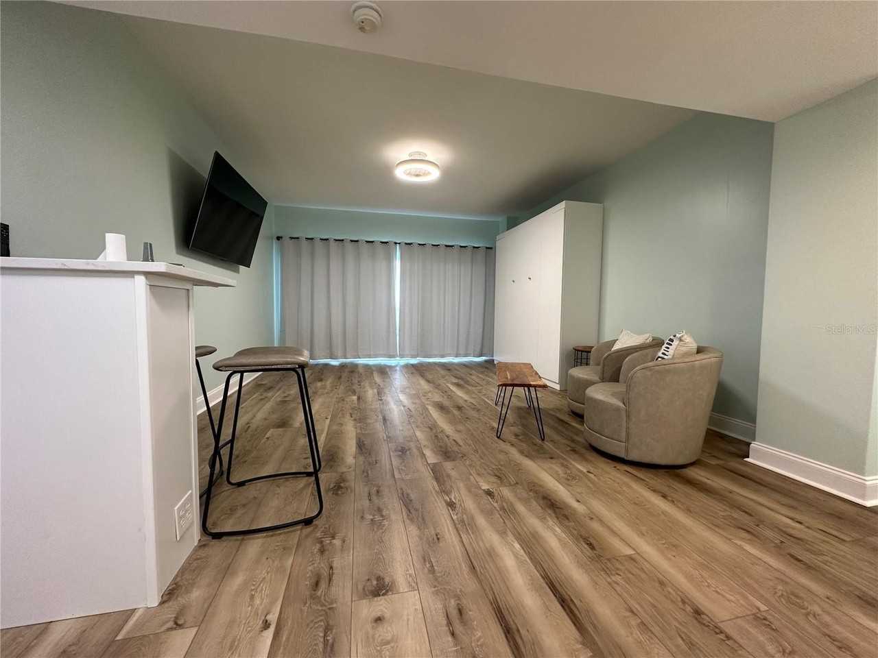 880 Mandalay Ave #S404 - Photo 3 of 26