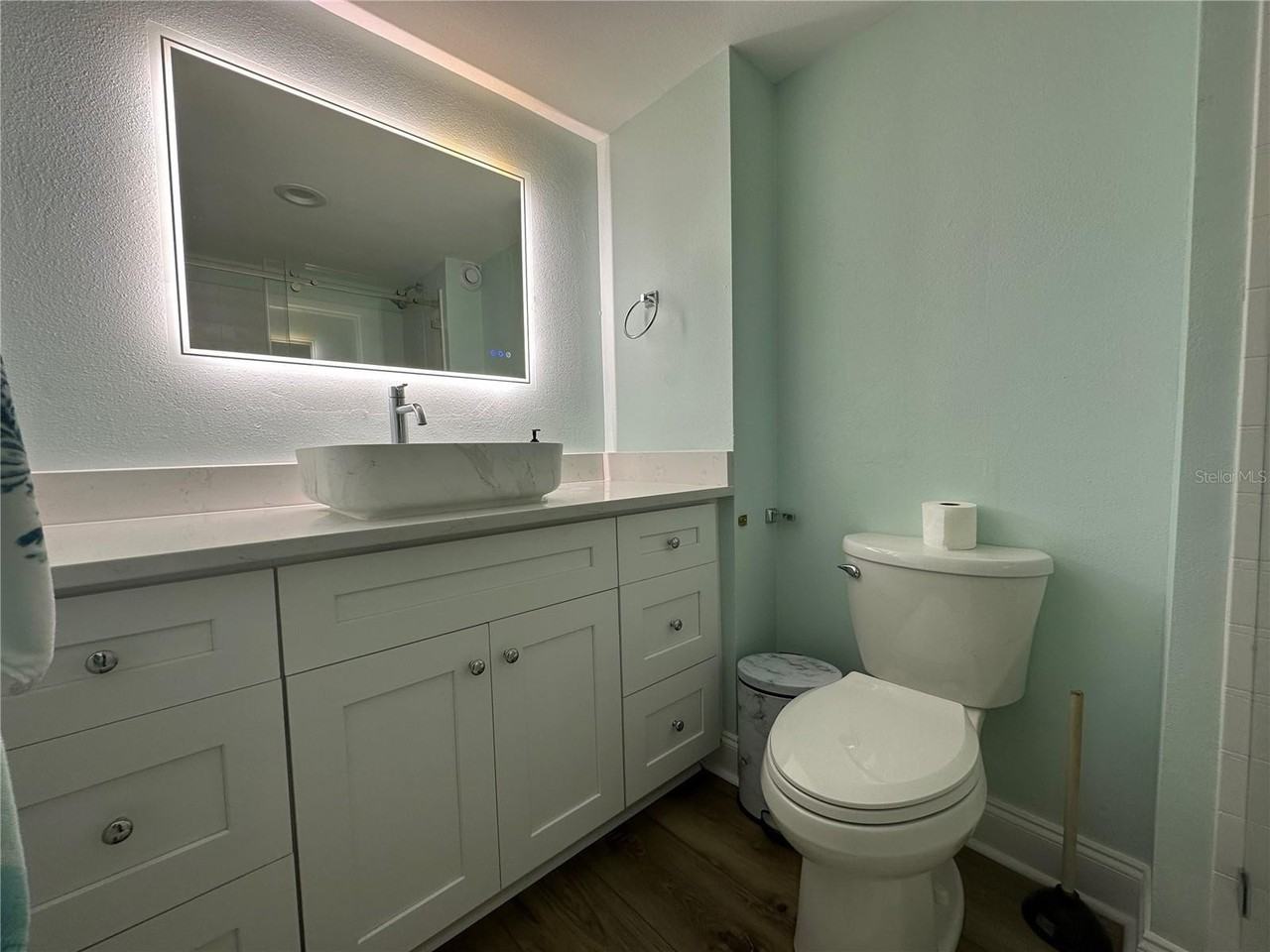 880 Mandalay Ave #S404 - Photo 5 of 26