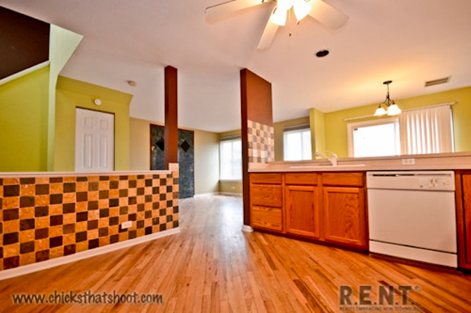 1420 Meadowsedge Ln - Photo 2 of 14