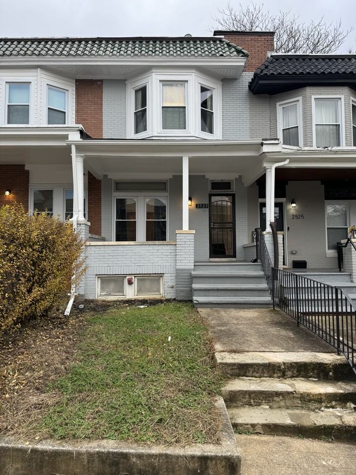 2523 W Lanvale St - Photo 2 of 13