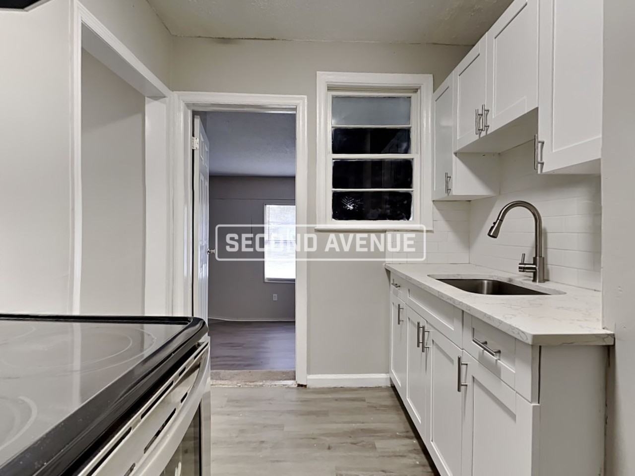472 W 65th St - Photo 5 of 19