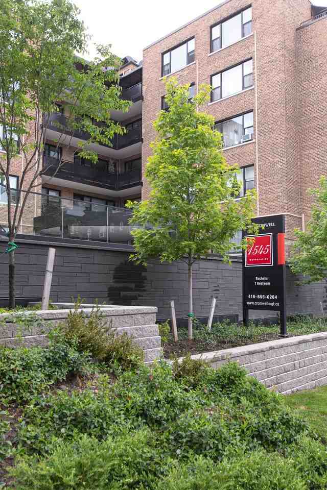 1545 Bathurst Street - Photo 3 of 31