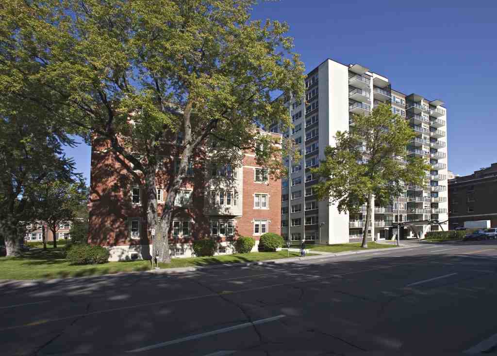 3055 Sherbrooke West Apartments 3055 Rue Sherbrooke O, Westmount, QC