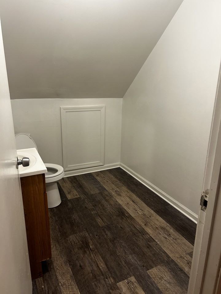 170 Quinnipiac Ave #1 - Photo 3 of 8