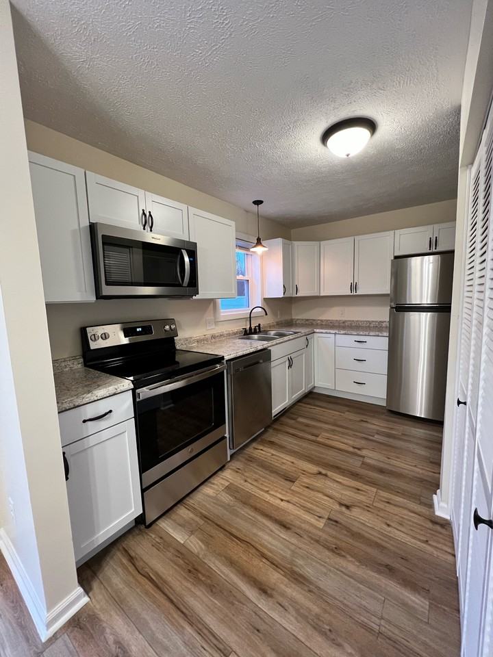 4482 Whitman Rd #4482 - Photo 3 of 15