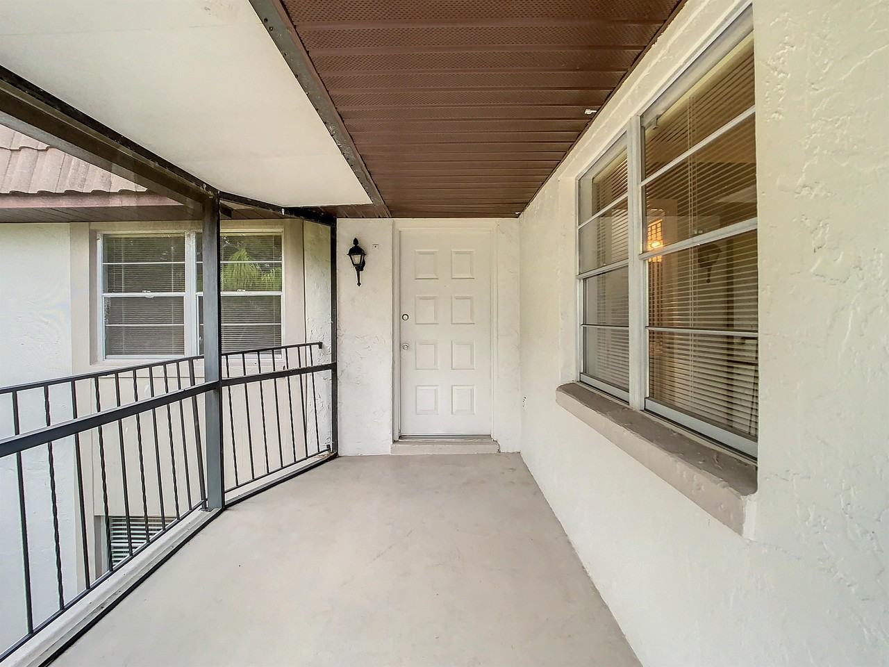 158 Windtree Ln #1 - Photo 3 of 15