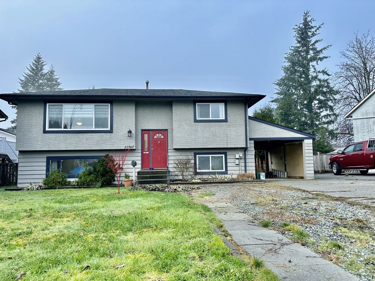 11767 230 Street, Maple Ridge, BC V2X 6R3 4 Bedroom House for 3,900
