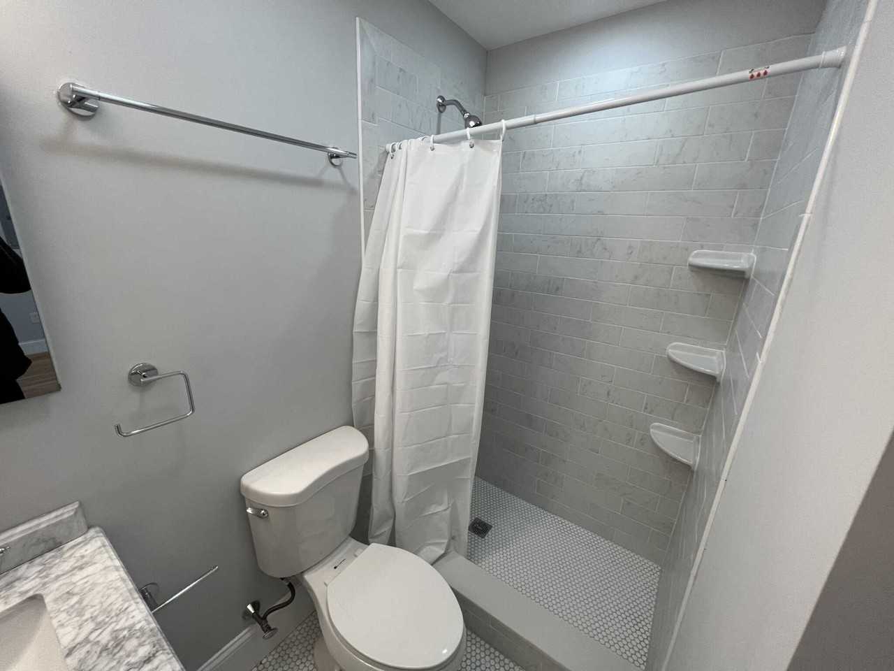 Oxford St - Photo 2 of 20