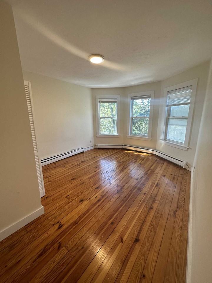 Pleasant St - Photo 2 of 11