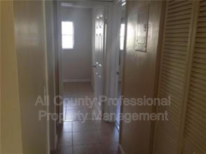 2461 Sw 82nd Ave #101 - Photo 2 of 8