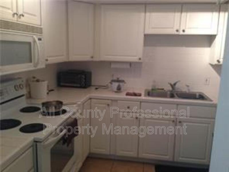 2461 Sw 82nd Ave #101 - Photo 3 of 8