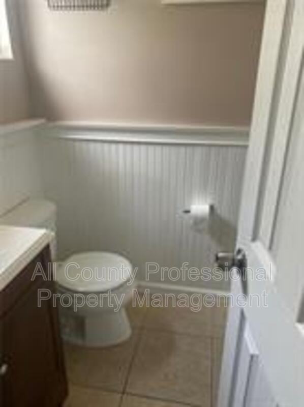 2461 Sw 82nd Ave #101 - Photo 5 of 8