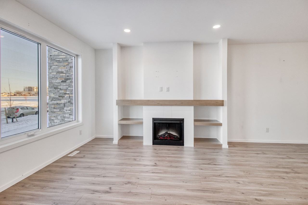 148 Evelyne Reese Blvd, Winnipeg, MB R3X 0P2, CAN 3 bedroom House