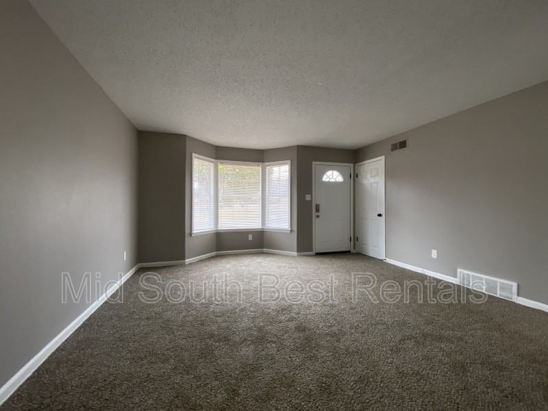 1551 Menager Rd - Photo 2 of 8