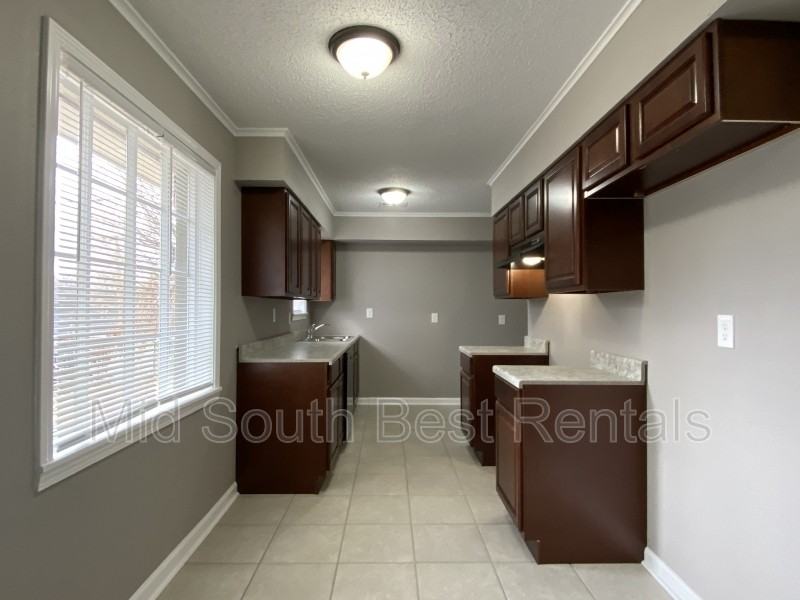 1551 Menager Rd - Photo 3 of 8