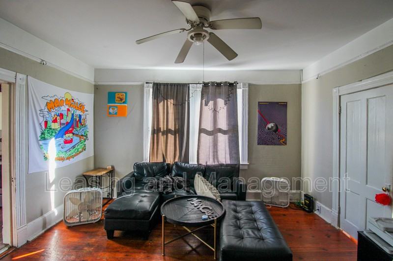 80 Pitt St #B - Photo 2 of 11