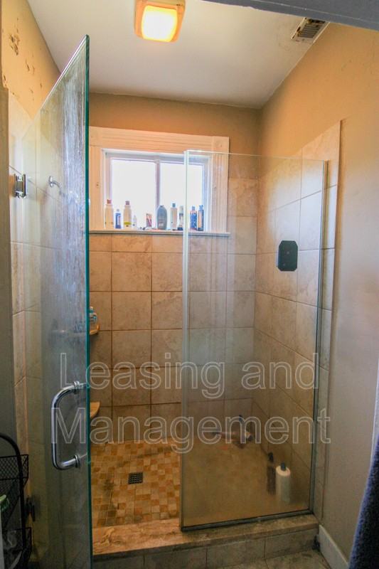 80 Pitt St #B - Photo 7 of 11