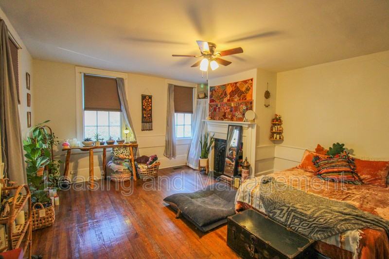 7 Ann St - Photo 5 of 17