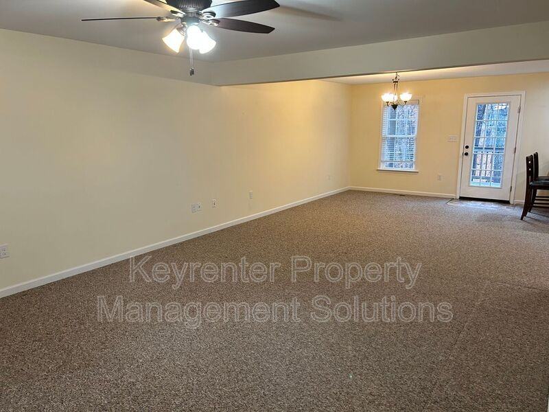 107 Oakstone Run - Photo 4 of 48