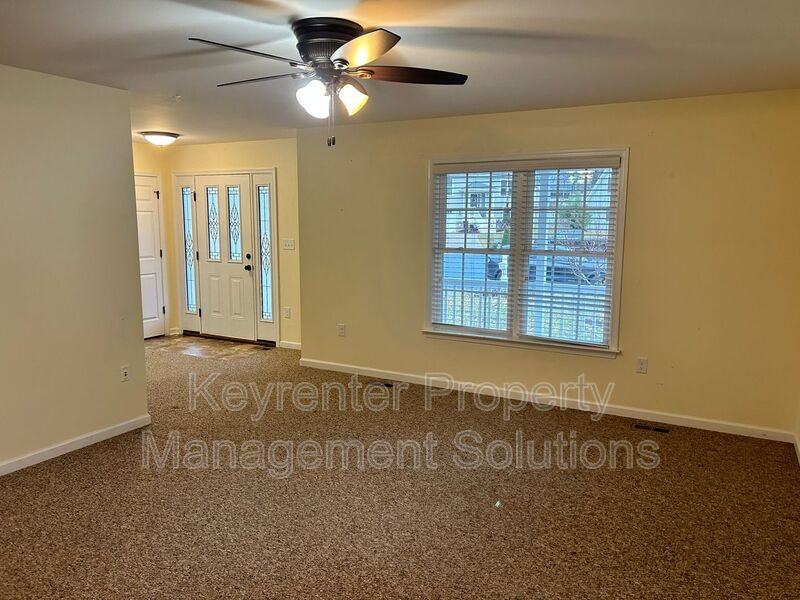 107 Oakstone Run - Photo 5 of 48