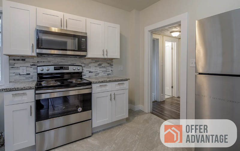 12980 Cedar Rd - Photo 4 of 11