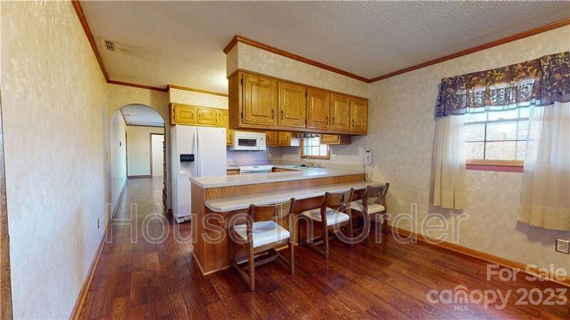 219 Ridge Rd - Photo 5 of 15