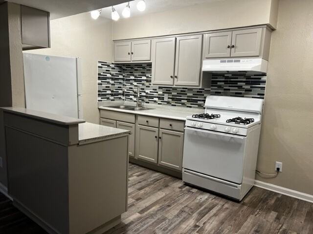 808 at South Center Apartments - Photo 2 of 19