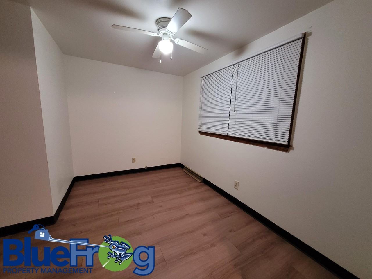 958 Gay Dr - Photo 2 of 5