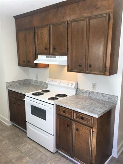 204 Miller Rd - Photo 3 of 7