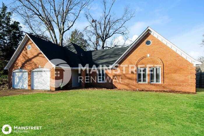 3721 Oak Bark Ln - Photo 3 of 16